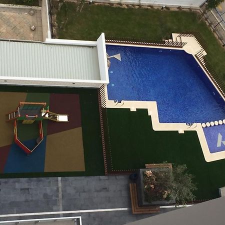 Edificio Attikos - Solo Familias Apartman Gandía Kültér fotó